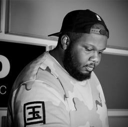 DJ Earl