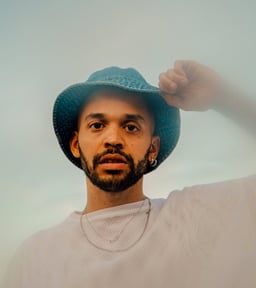 Oscar Nñ