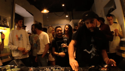 DJ F