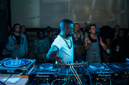 DJ Fosta