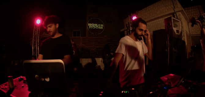 Photo of set $$$TAG$$$ b2b 1127.