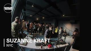 Photo of set Suzanne Kraft.