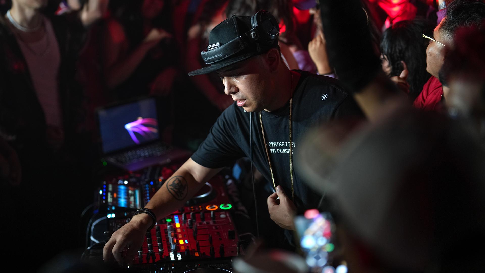 Photo of set DJ Bekman.
