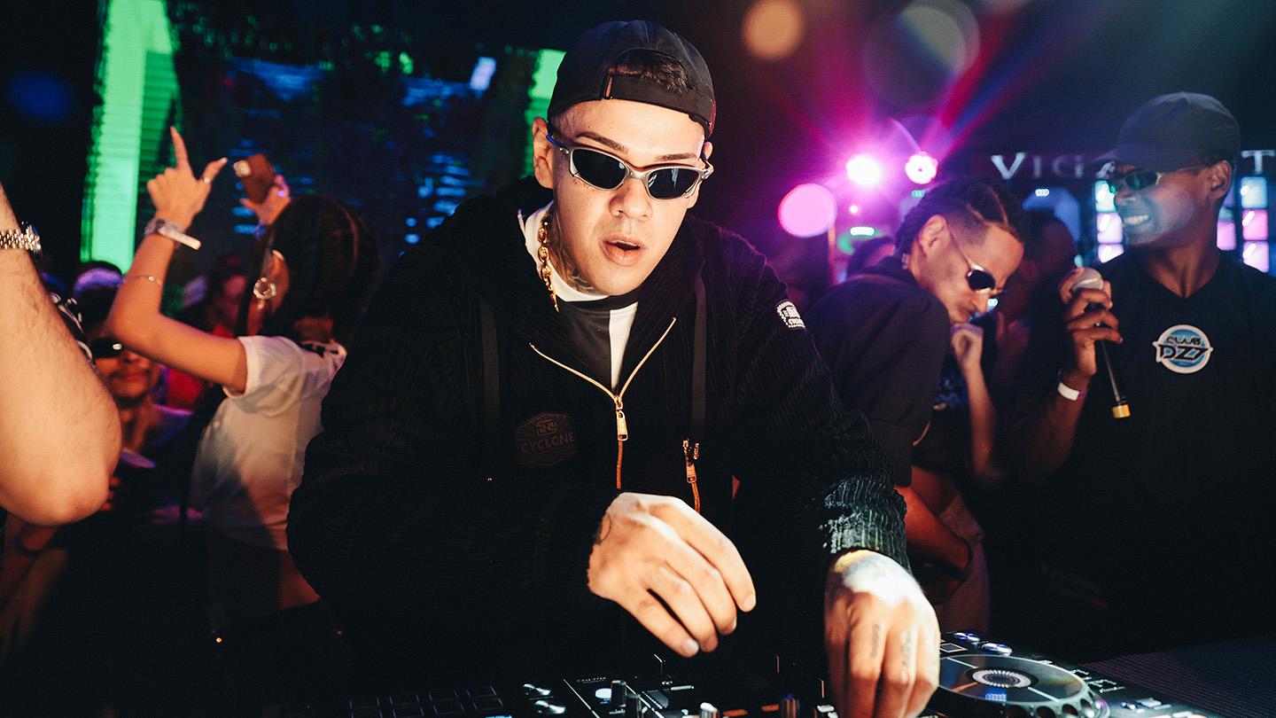 Photo of set Noguera DJ.