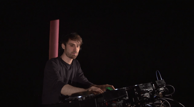 Photo of set Don Williams.