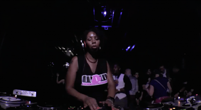 Photo of set DJ Minx.