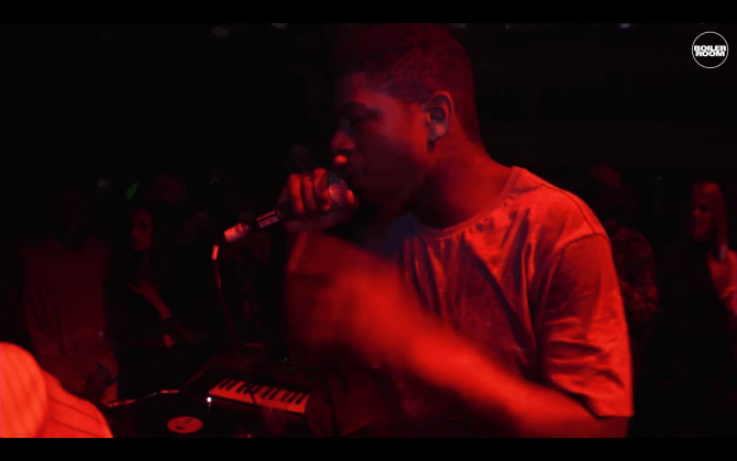 Photo of set Mick Jenkins.