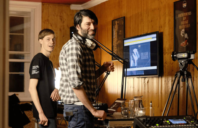 Photo of set Erol Alkan (Episode 01).