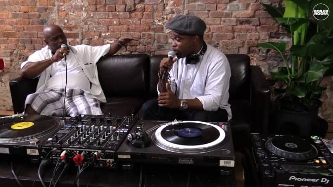 Photo of set DJ Spinna.