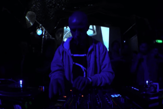 Photo of set Benny Ill.