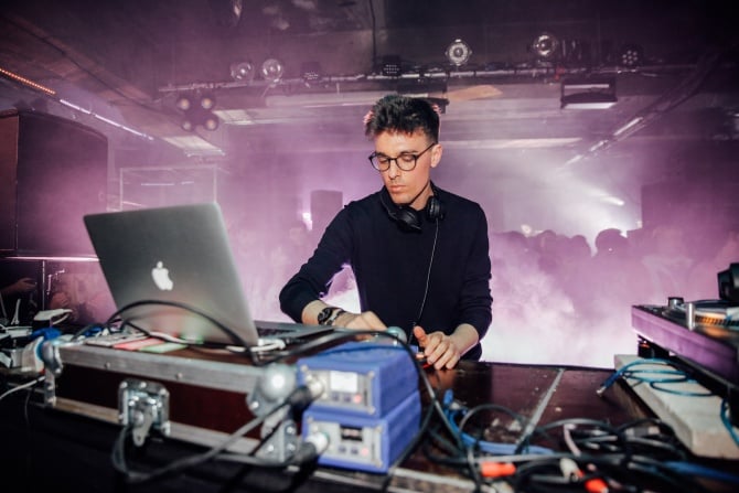 Photo of set Kuedo.