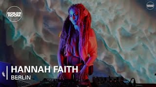 Photo of set Hannah Faith.