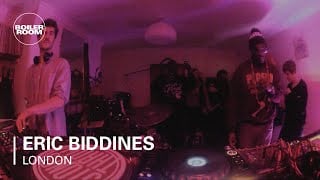 Photo of set Eric Biddines.