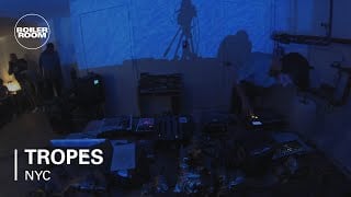 Photo of set Tropes.