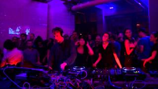 Photo of set Machinedrum.