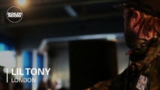 Photo of set Lil' Tony.