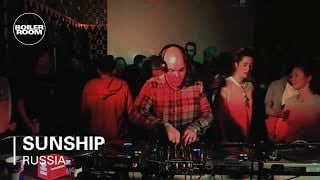 Photo of set Sunship.