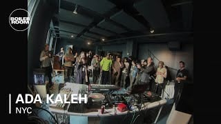 Photo of set Ada Kaleh.
