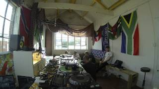 Photo of set Leif Studio Session.