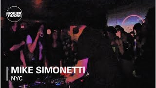 Photo of set Mike Simonetti.
