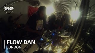 Photo of set Flow Dan.