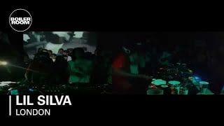 Photo of set Lil Silva.