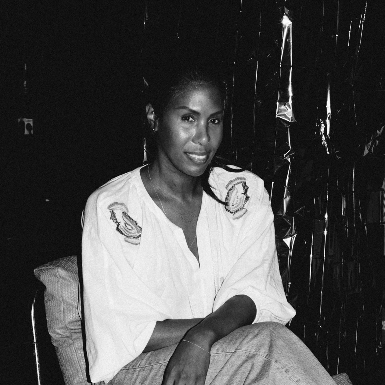 Photo of set Honey Dijon.