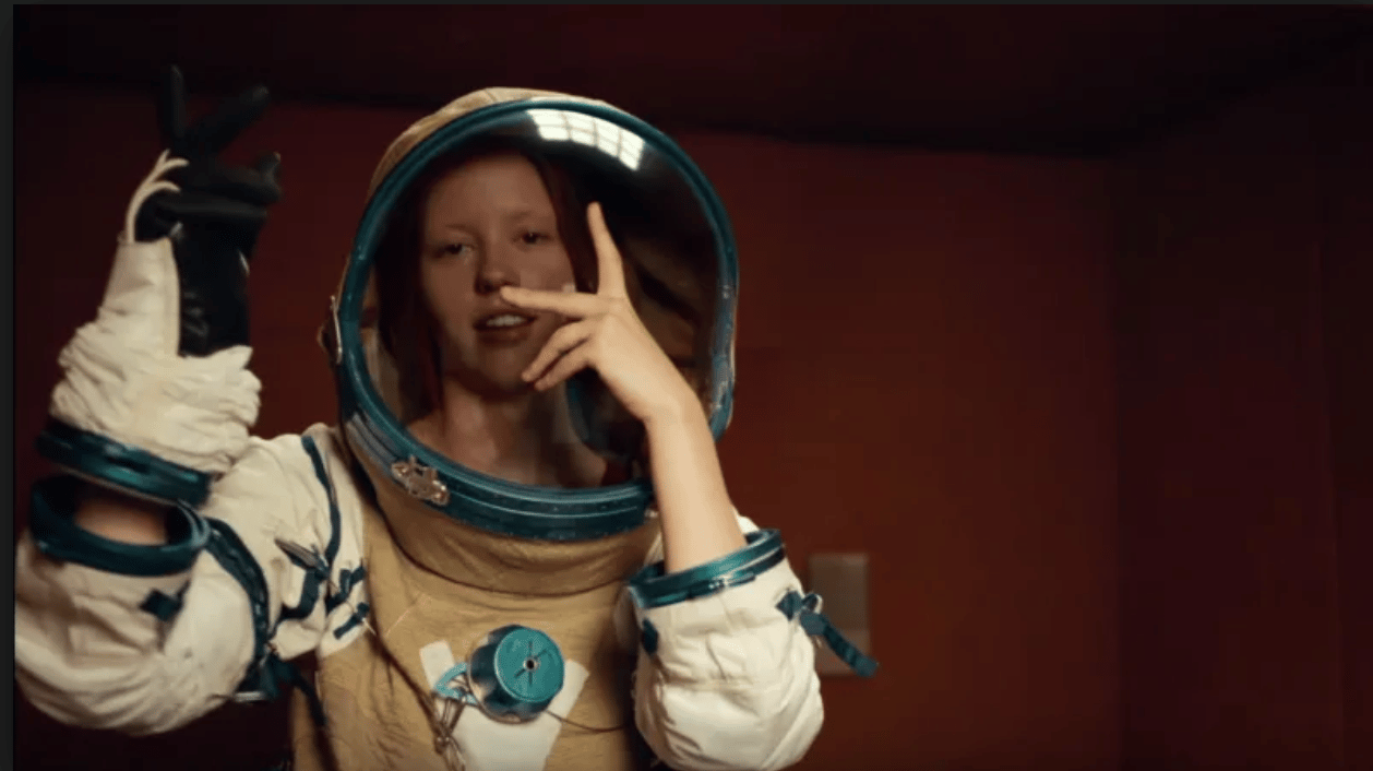 Photo of set High Life.