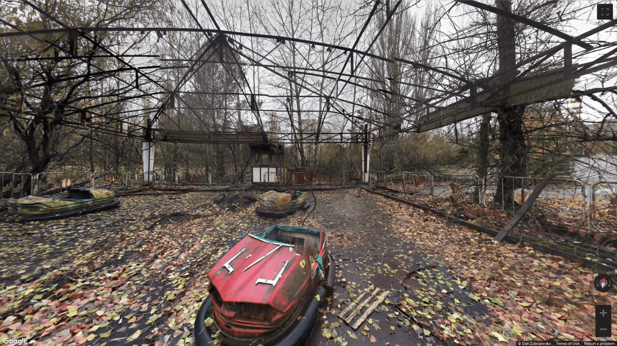 Photo of set James Hoff: 'HOBO UFO (v. Chernobyl)'.