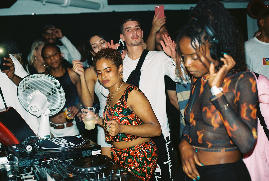 Photo of set Bambii.