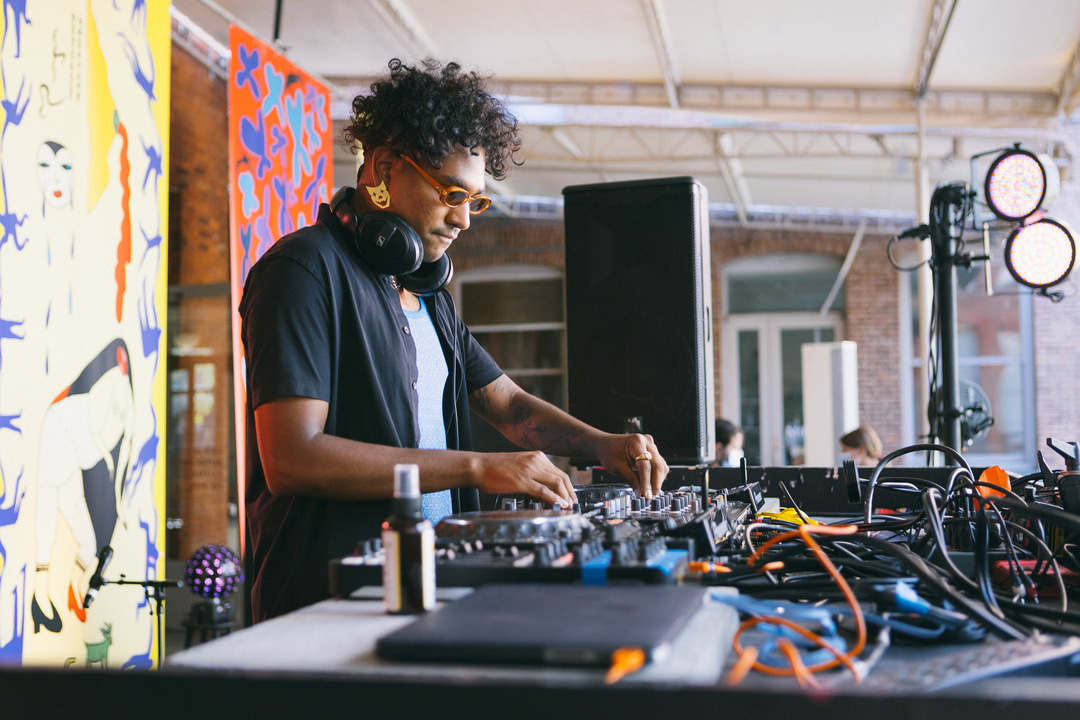 Photo of set Sazón Department.