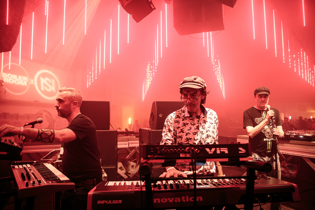 Photo of set Rago & Farina.