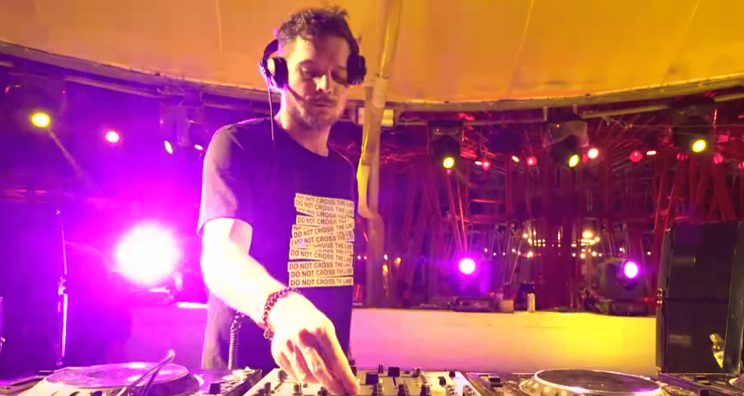 Photo of set James Mc Hale.