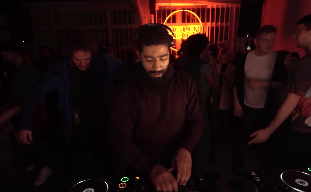 Photo of set HardHouse Banton.