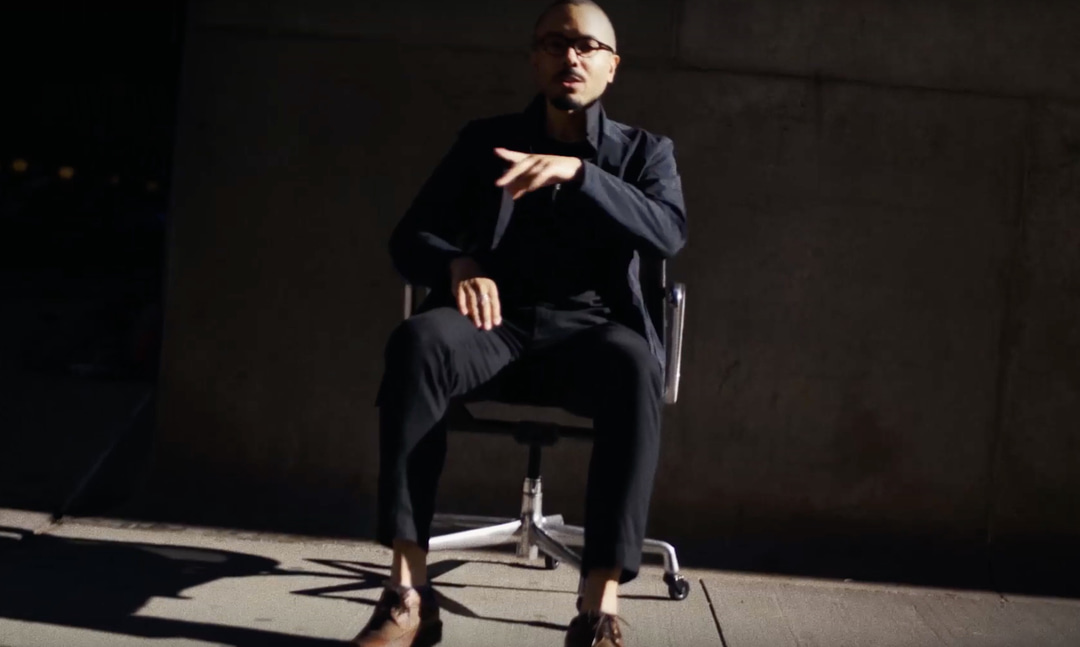 Photo of set Galcher Lustwerk: 'Cig Angel'.