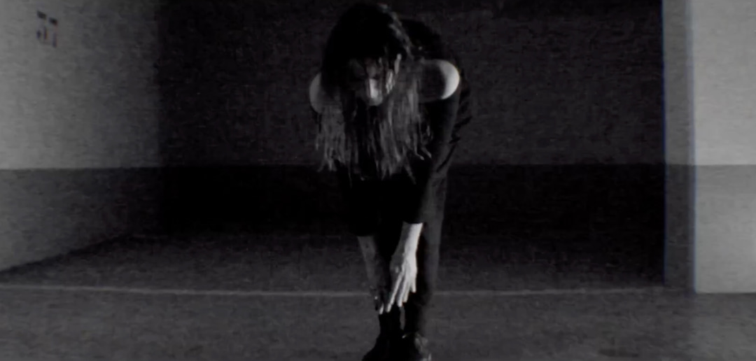 Photo of set Dissemblance: 'Capture'.