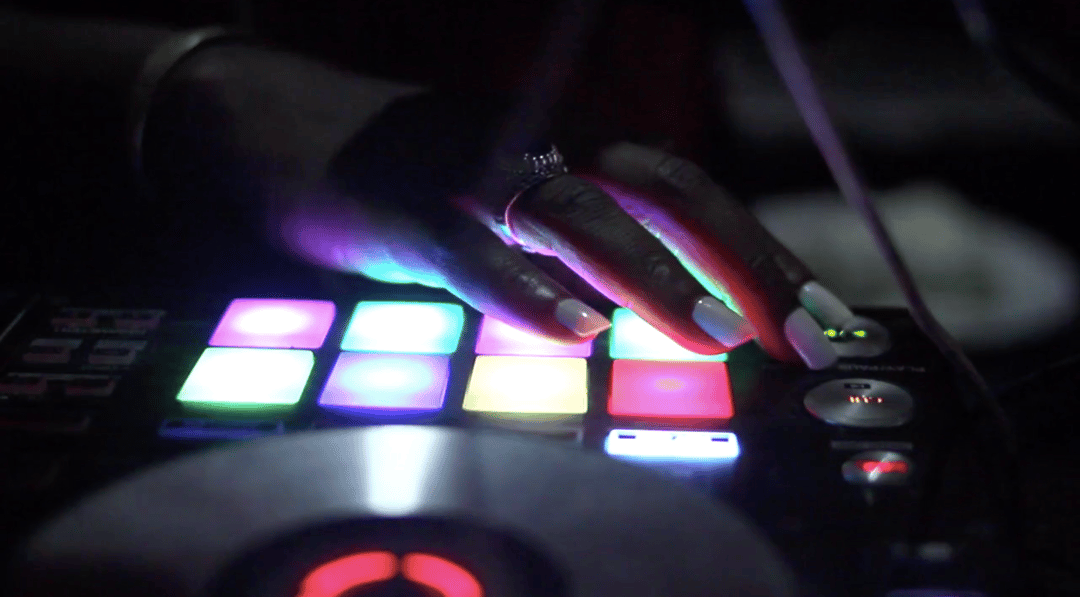 Photo of set Assurance.