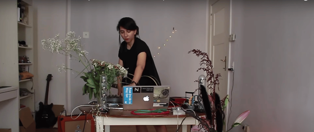 Photo of set Ramsha.