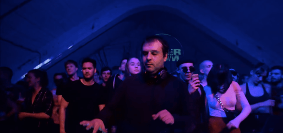 Photo of set 33.10.3402.