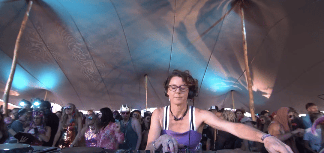 Photo of set The Librarian.