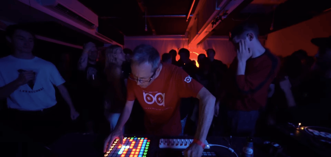 Photo of set Carl Finlow.