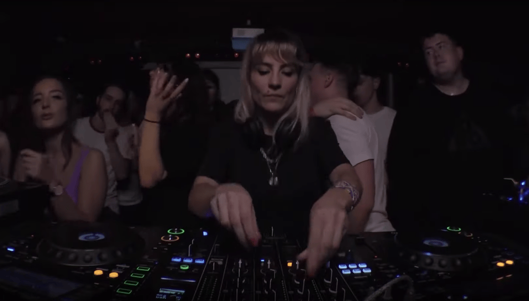 Photo of set Nightwave.