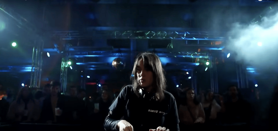 Photo of set Karima F.