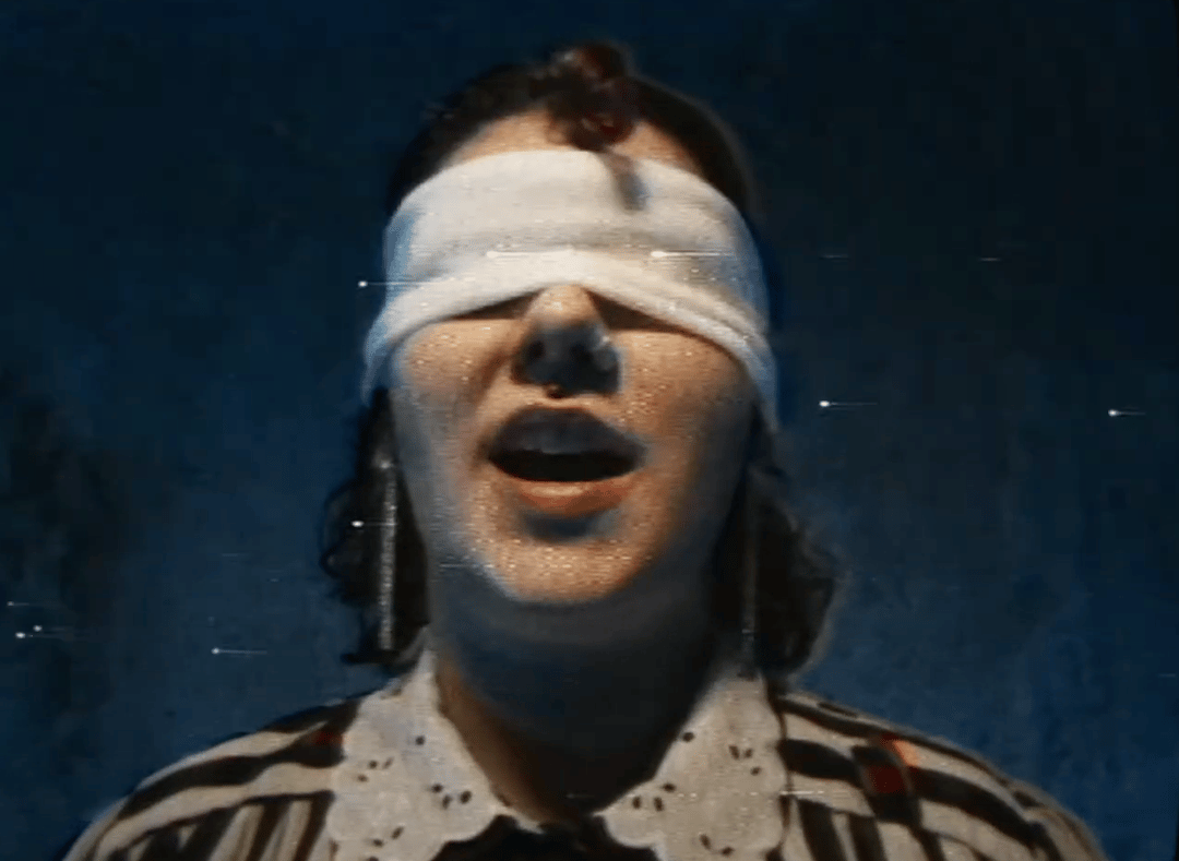 Photo of set xanah: Break My Legs.