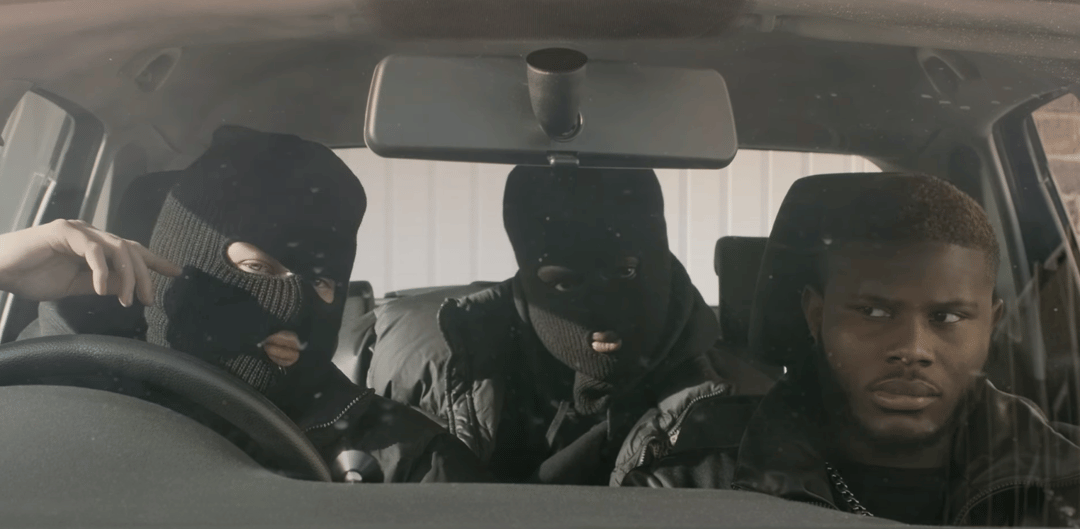 Photo of set Jim Legxacy: 'ọlọtẹ'.