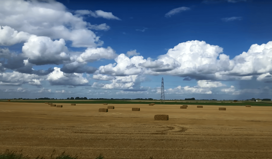 Photo of set Brian Eno & Peter Chilvers: ‘Blonde’.