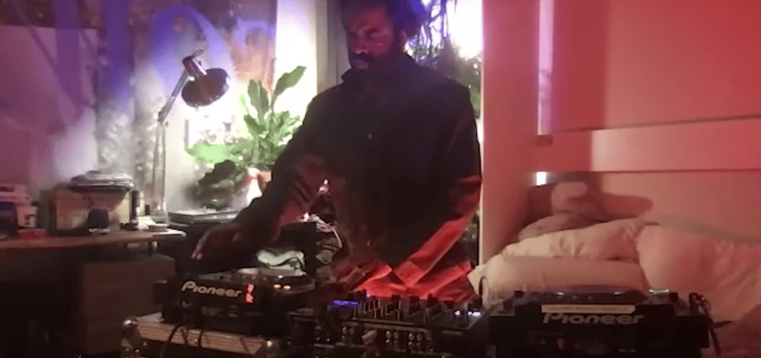 Photo of set Total Freedom.