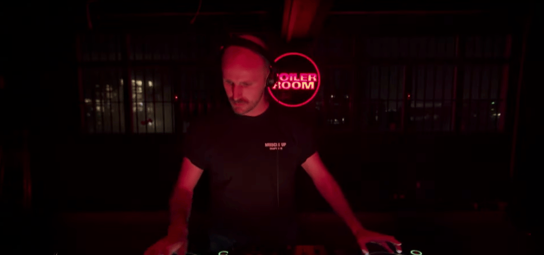 Photo of set Midland.