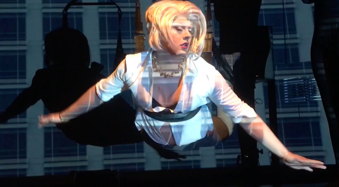 Photo of set Nate Young: 'Vents of Blue'.