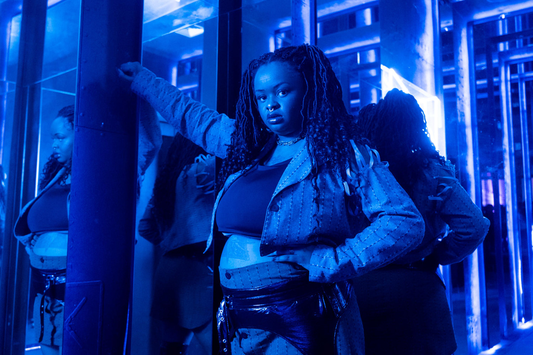 Photo of set Tássia Reis.